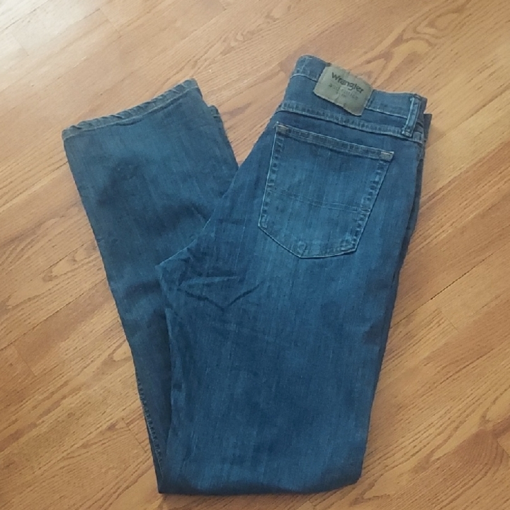 Wrangler Men's Classic Indigo Jeans